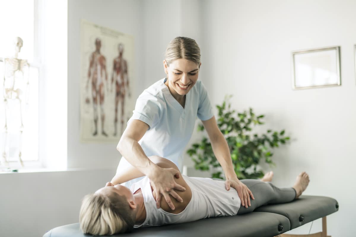 Sports Physiotherapy Markham: The Benefits of Massage Therapy, Acupuncture, and Physiotherapy in Markham